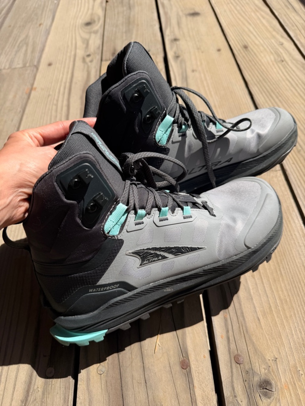 Altra Women's Lone Peak 9 Waterproof Gray and Teal Hiking Boots - Excellent - Picture 12 of 17